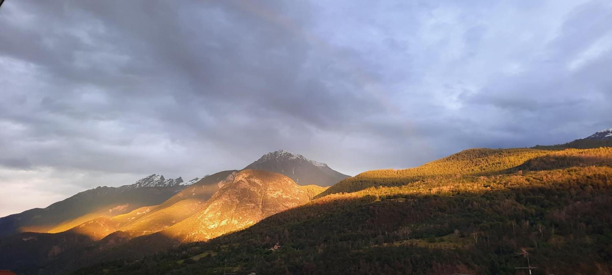 A Casa Di Vera - Vivi La Tua Valle D'Aosta Nus Eksteriør bilde