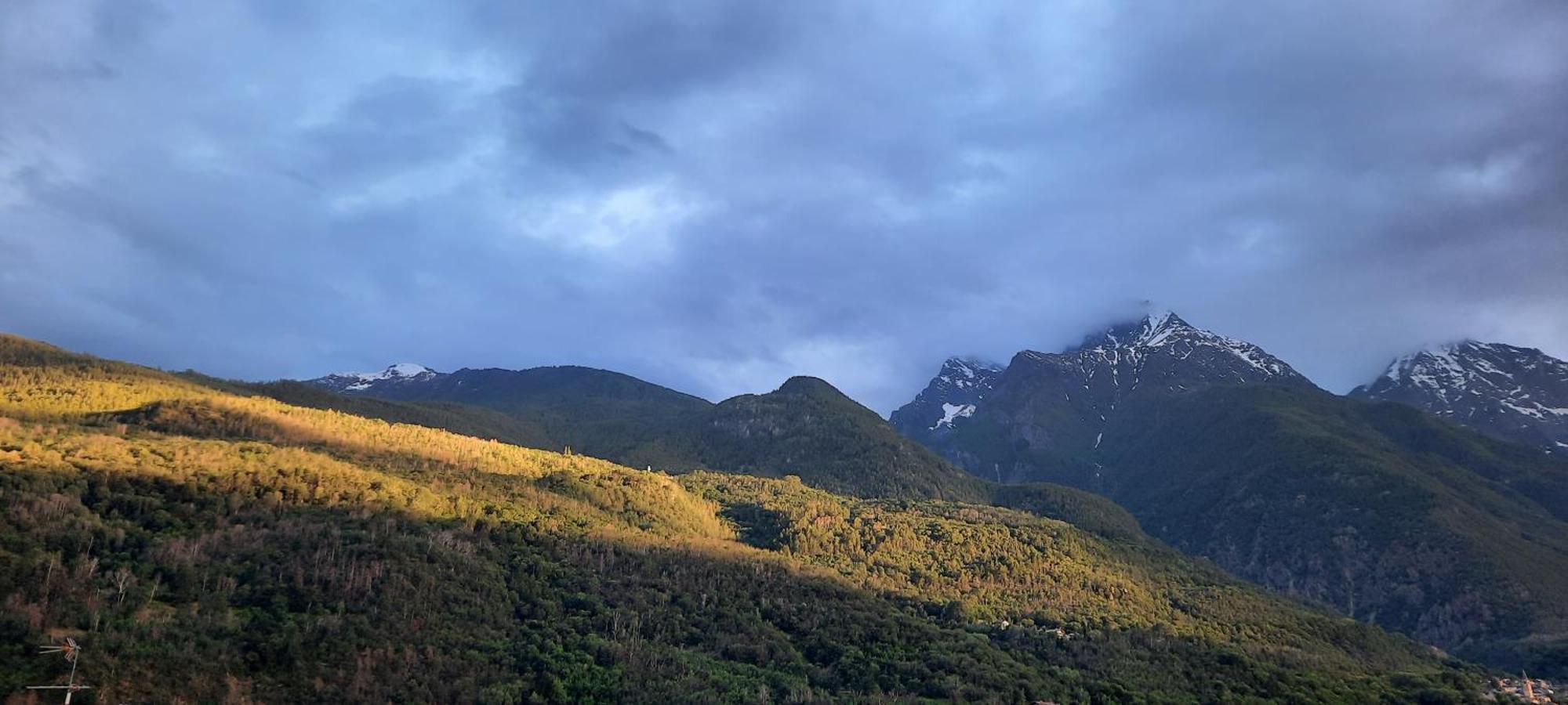 A Casa Di Vera - Vivi La Tua Valle D'Aosta Nus Eksteriør bilde